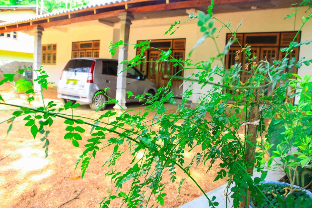 Miracle Home Stay Dambulla Buitenkant foto