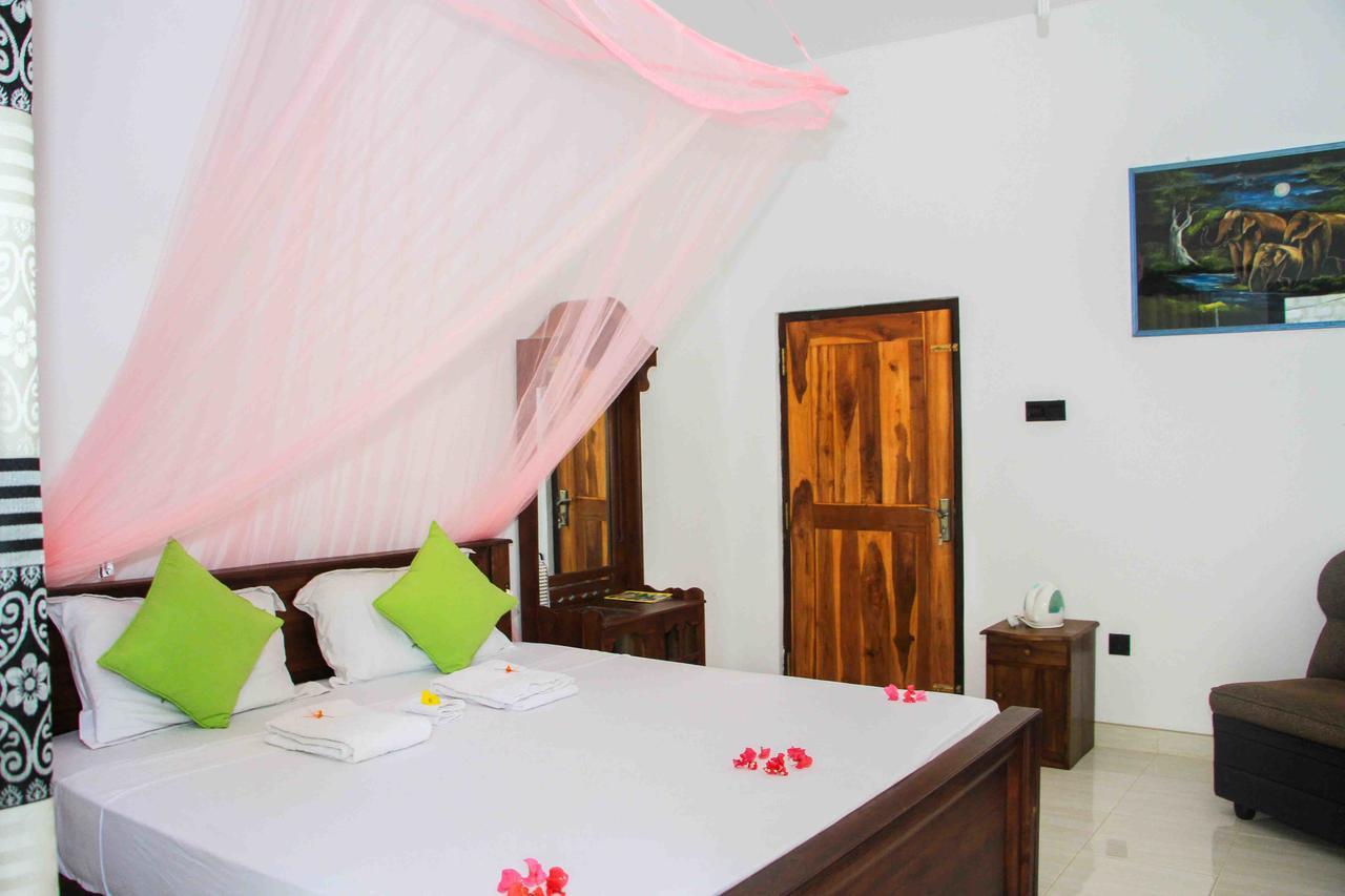 Miracle Home Stay Dambulla Buitenkant foto