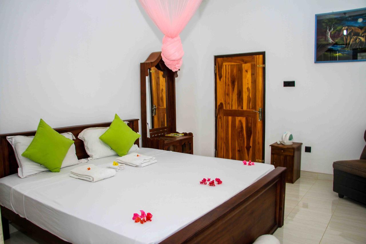 Miracle Home Stay Dambulla Buitenkant foto
